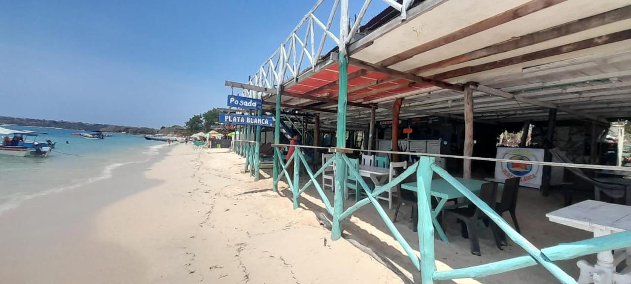 Hostal Playa Blanca Hotel Exterior photo